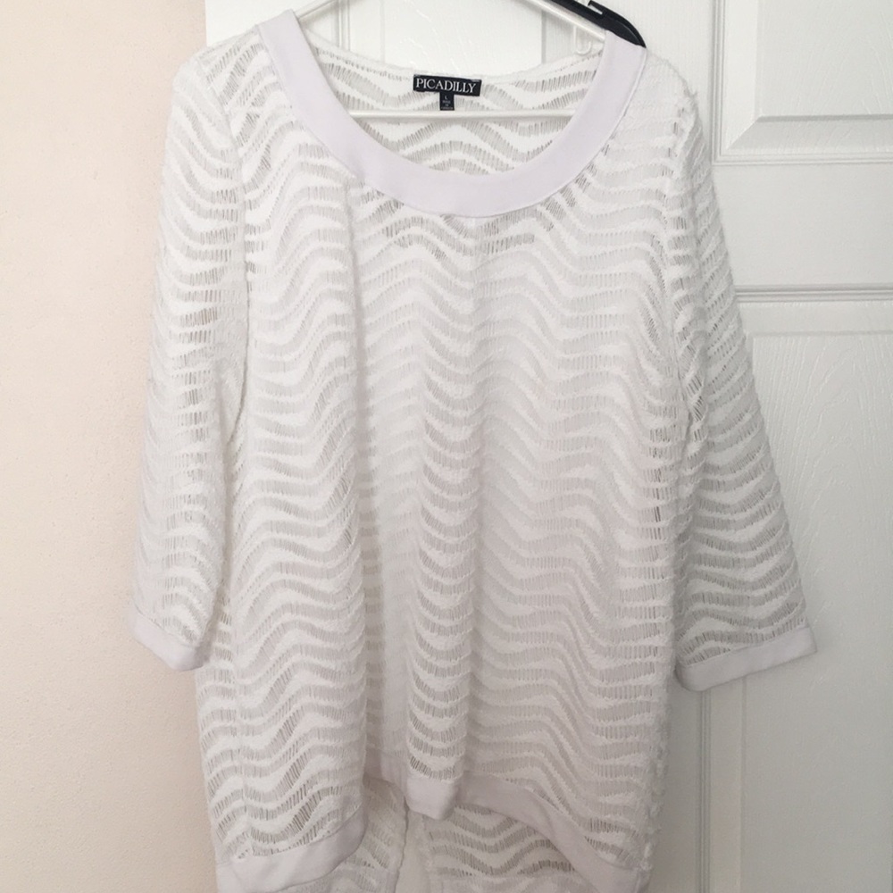 PICADILLY beautiful white open work tunic top made in Canada